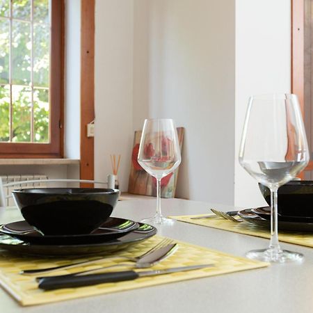 Tosi 11 - Exclusive Apartment Mediolan Zewnętrze zdjęcie