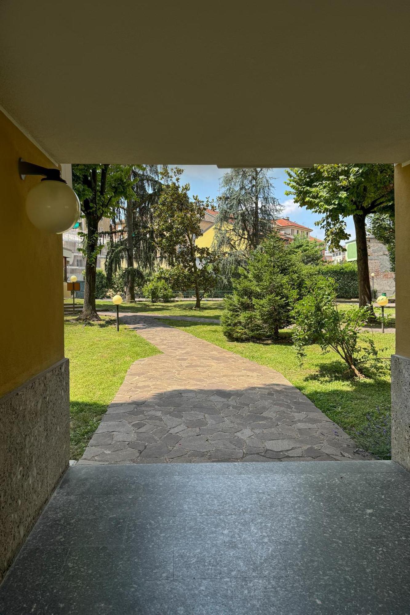 Tosi 11 - Exclusive Apartment Mediolan Zewnętrze zdjęcie